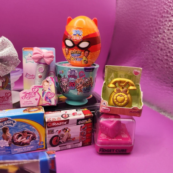 Zuru Mini Brands Toy Lot 13 Justice Marvel Razor Wham O Itty Bitty Prettys - Picture 5 of 6